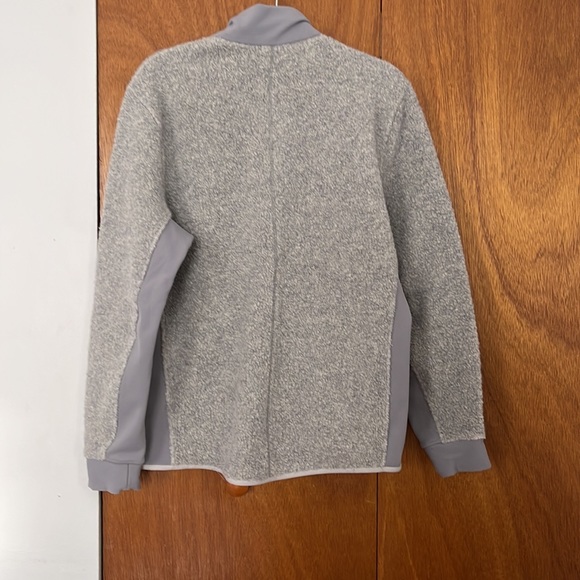 Lululemon - Picture 4 of 4